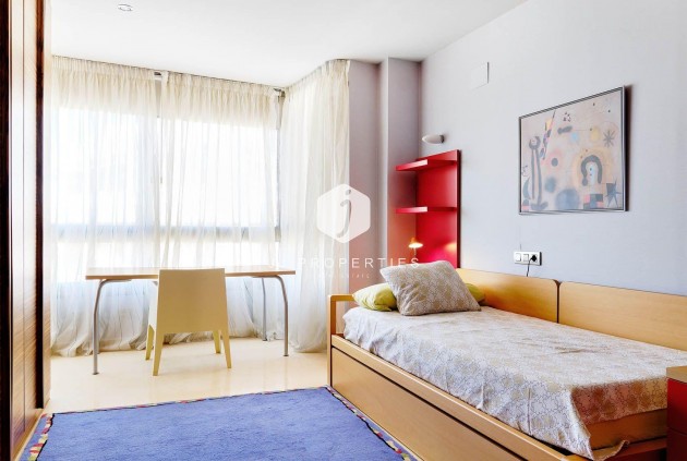 Segunda mano - Ático -
Torrevieja