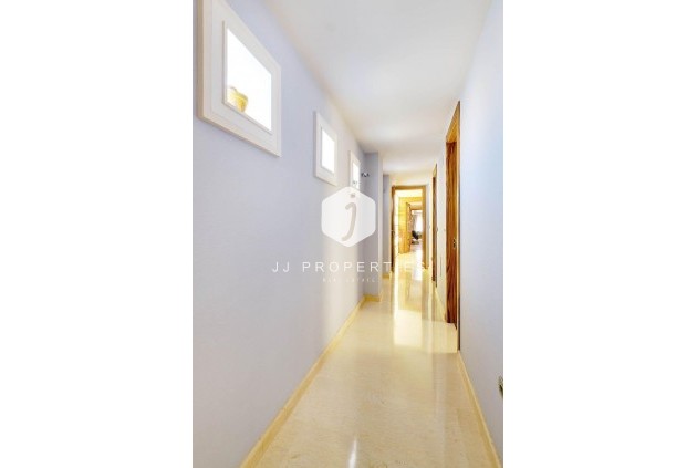 Segunda mano - Ático -
Torrevieja