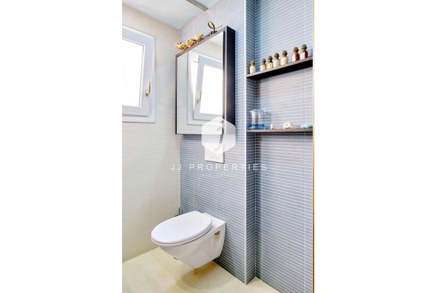 Segunda mano - Ático -
Torrevieja