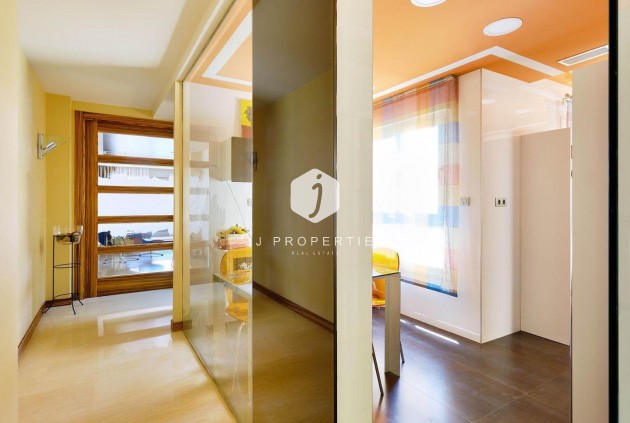 Segunda mano - Ático -
Torrevieja