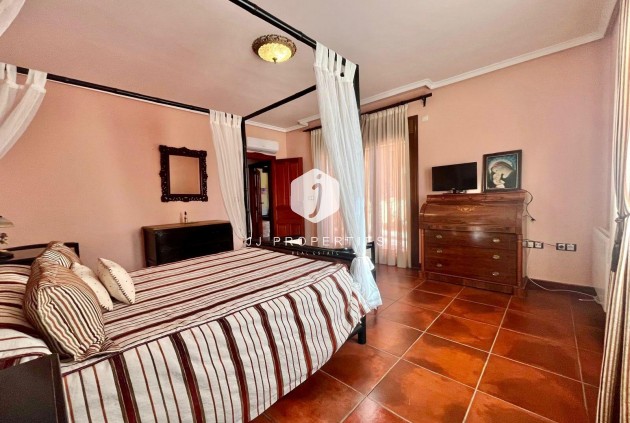 Tweedehands - Villa -
Rojales - La Vega Baja