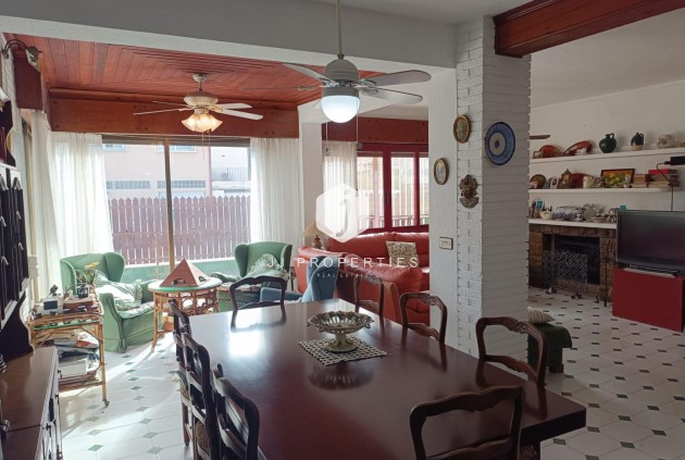 Tweedehands - Villa -
Orihuela Costa - Campoamor