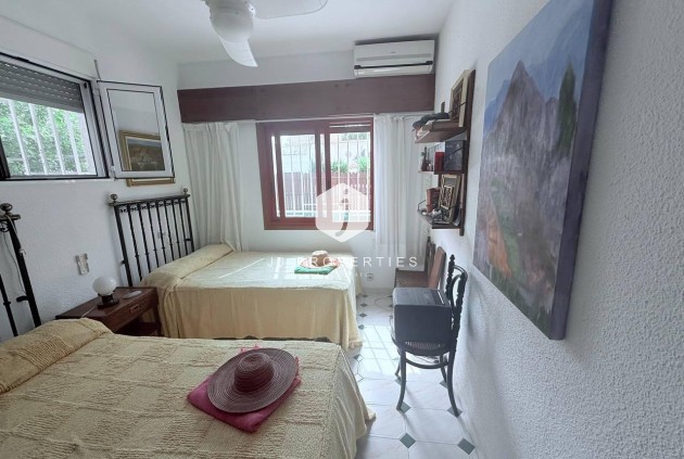 Tweedehands - Villa -
Orihuela Costa - Campoamor