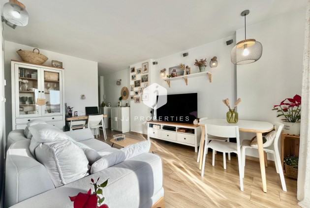 Tweedehands - Appartement / flat -
Torrevieja - Calas blanca