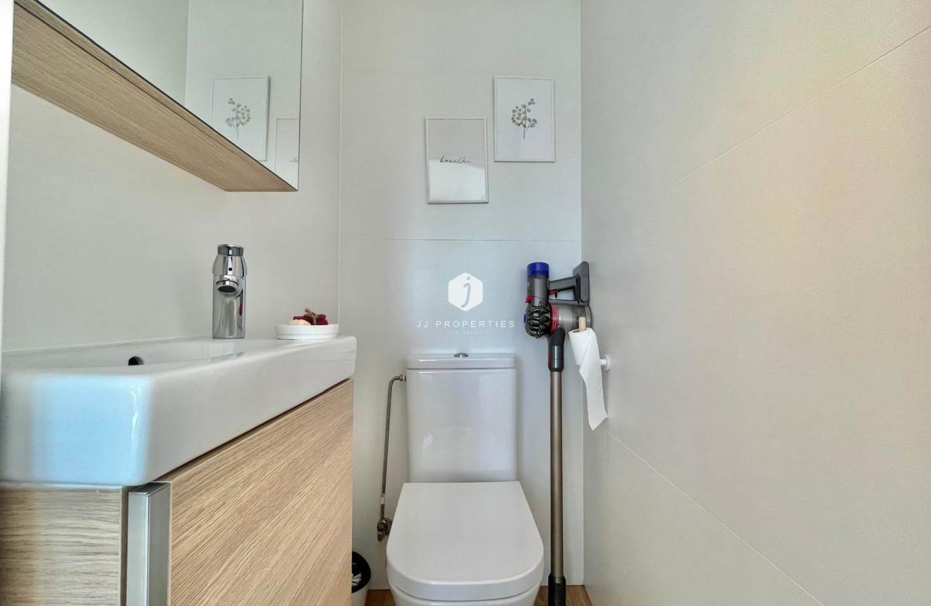 Tweedehands - Appartement / flat -
Torrevieja - Calas blanca