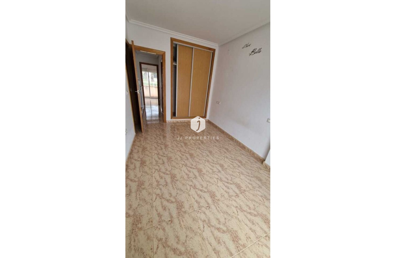 Tweedehands - Chalet -
Playa Flamenca - Costa Blanca