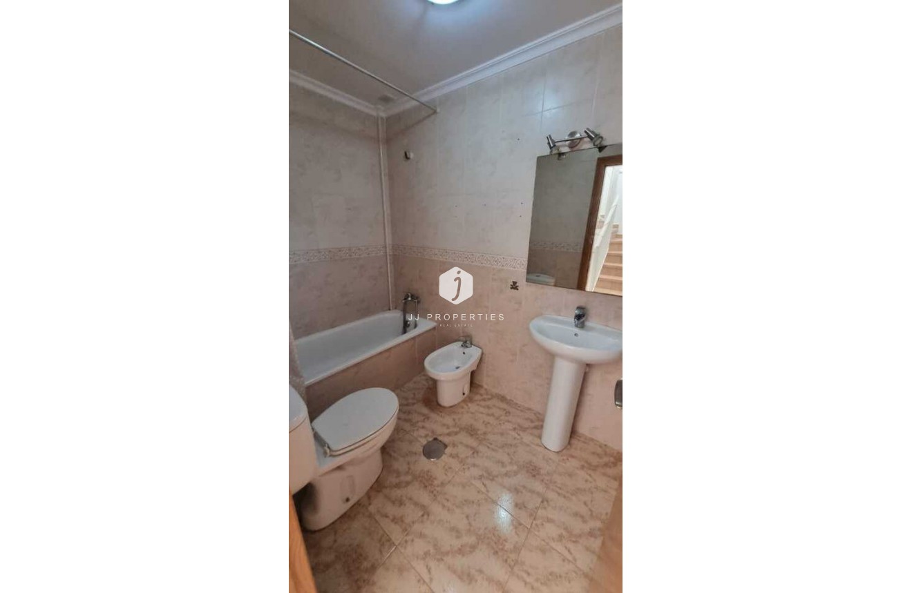 Tweedehands - Chalet -
Playa Flamenca - Costa Blanca