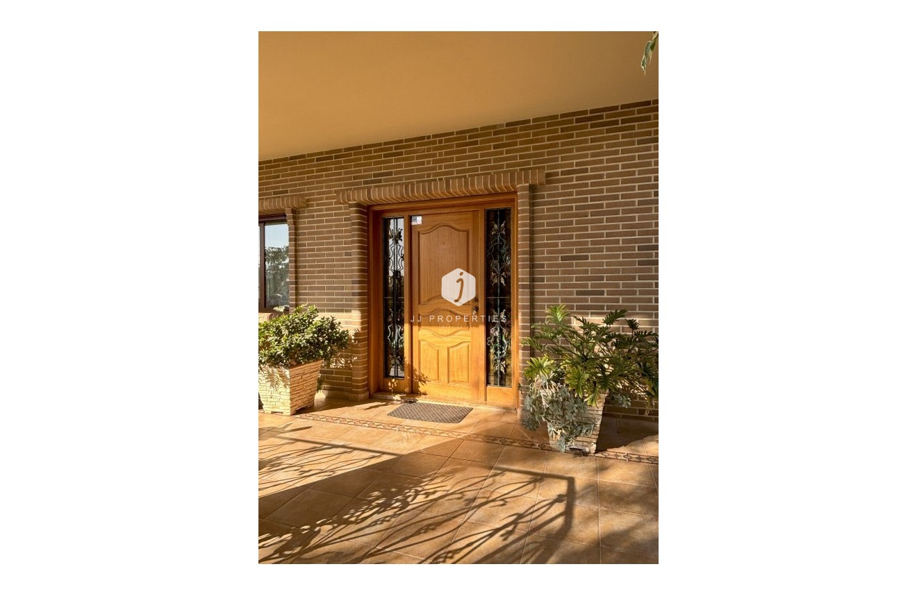 Tweedehands - Villa -
Ciudad Quesada - Costa Blanca