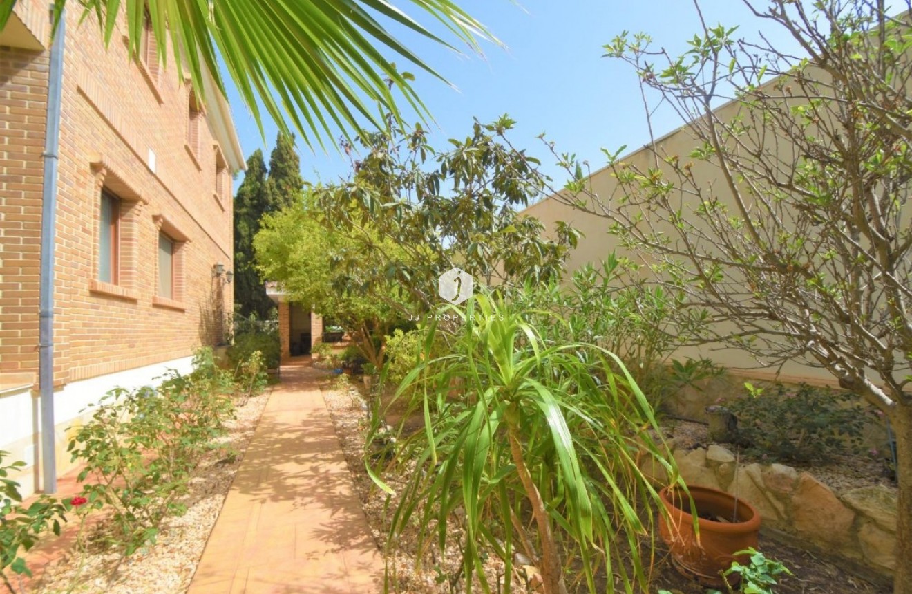 Tweedehands - Villa -
Ciudad Quesada - Costa Blanca