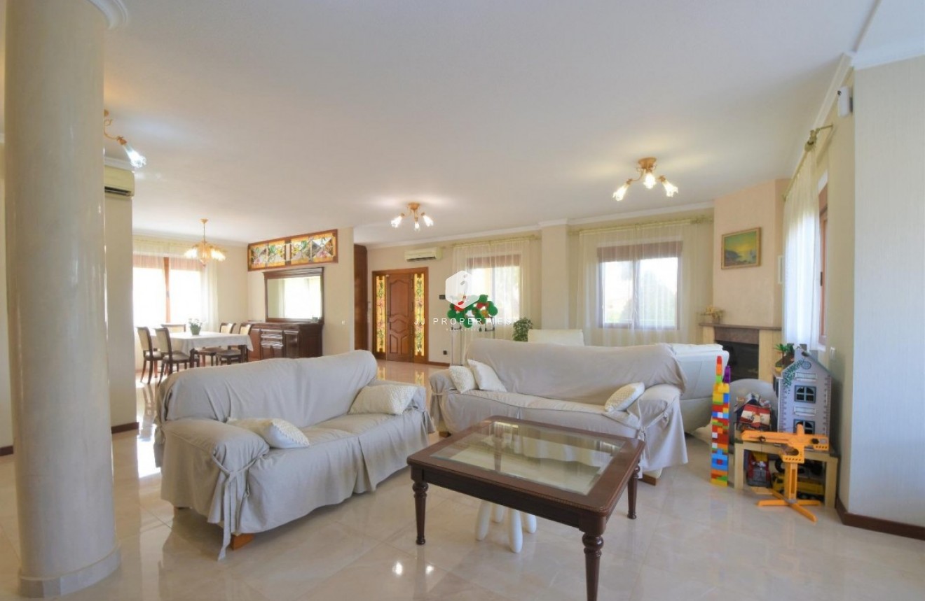 Tweedehands - Villa -
Ciudad Quesada - Costa Blanca