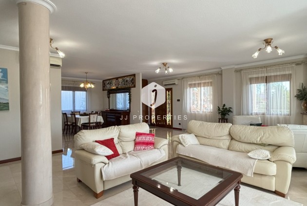 Tweedehands - Villa -
Ciudad Quesada - Costa Blanca