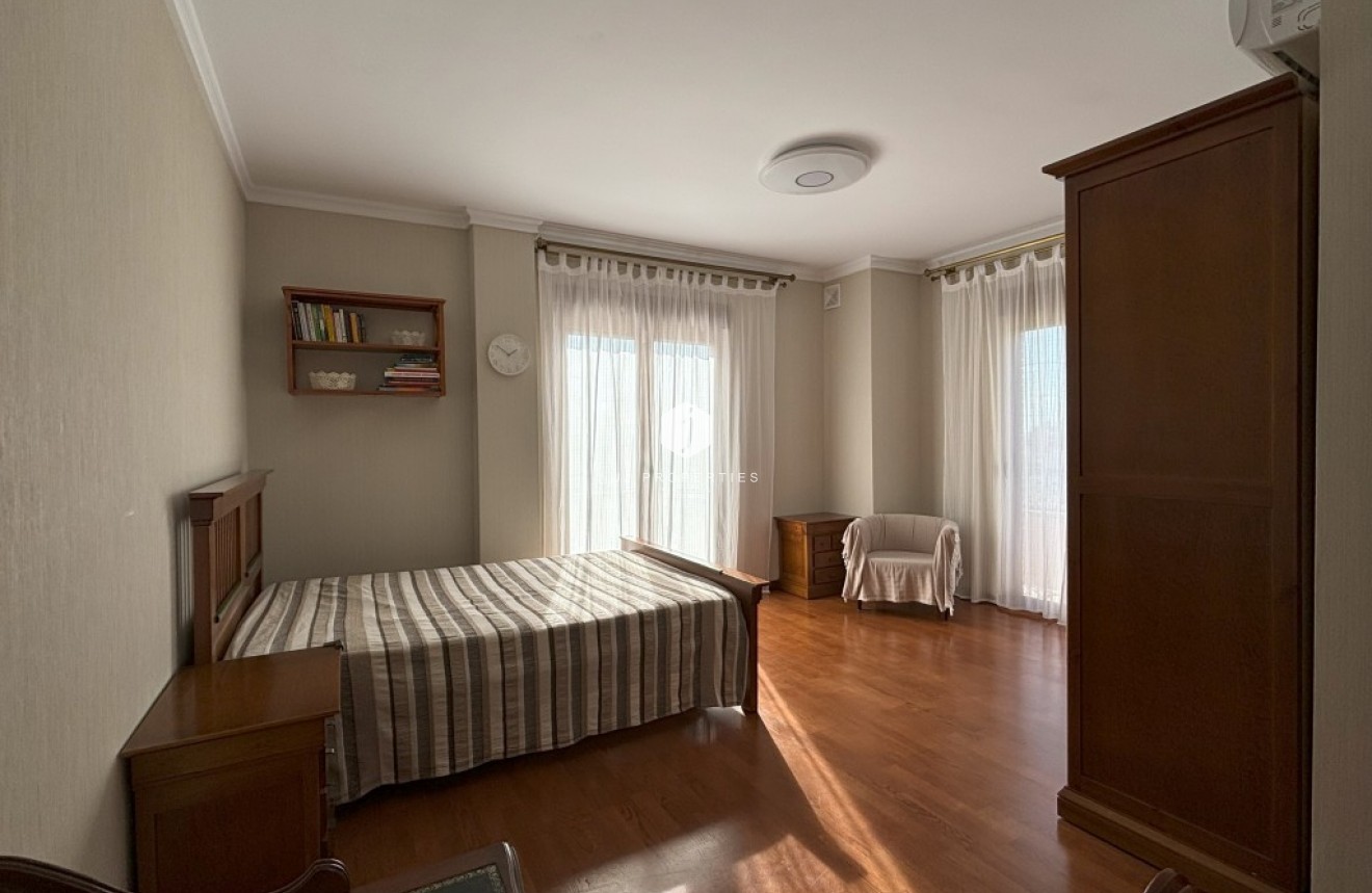 Tweedehands - Villa -
Ciudad Quesada - Costa Blanca