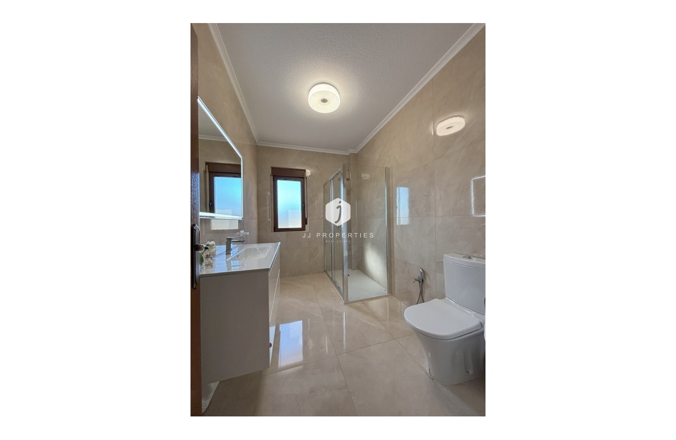 Tweedehands - Villa -
Ciudad Quesada - Costa Blanca