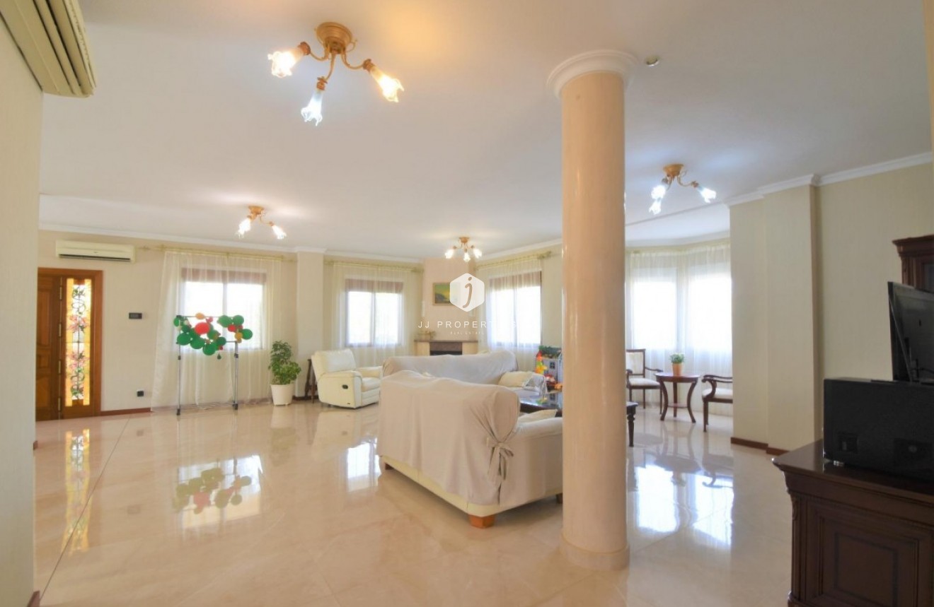 Tweedehands - Villa -
Ciudad Quesada - Costa Blanca