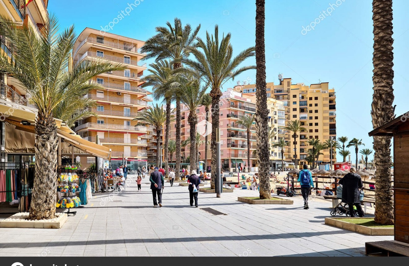 Tweedehands - Appartement / flat -
Torrevieja - Costa Blanca