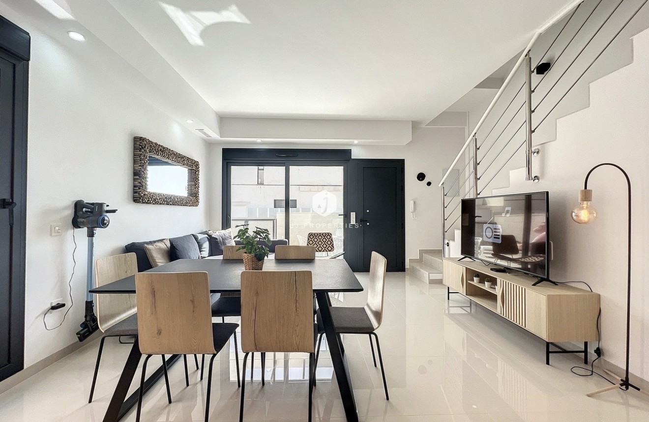 Tweedehands - Villa Penthouse -
Orihuela Costa - Costa Blanca