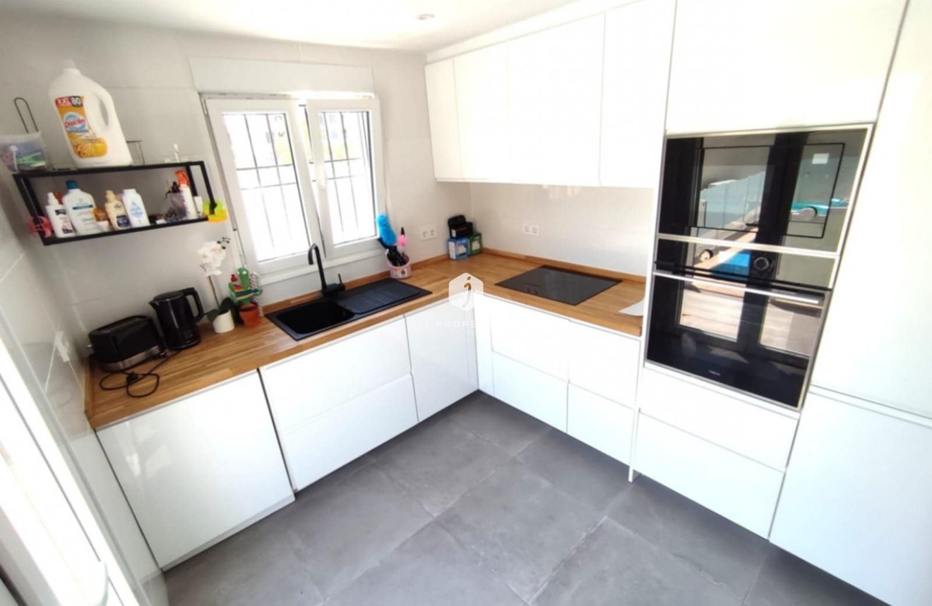 Tweedehands - Chalet -
Playa Flamenca - Costa Blanca