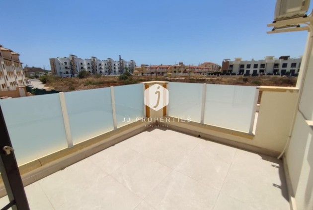 Tweedehands - Chalet -
Playa Flamenca - Costa Blanca