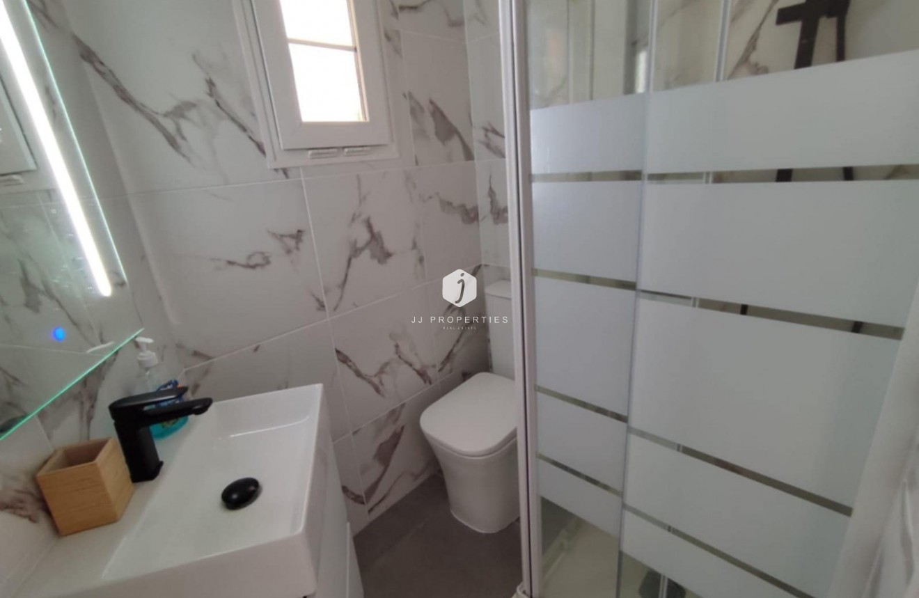 Tweedehands - Chalet -
Playa Flamenca - Costa Blanca