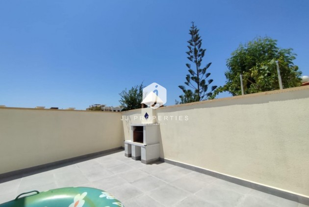 Tweedehands - Chalet -
Playa Flamenca - Costa Blanca