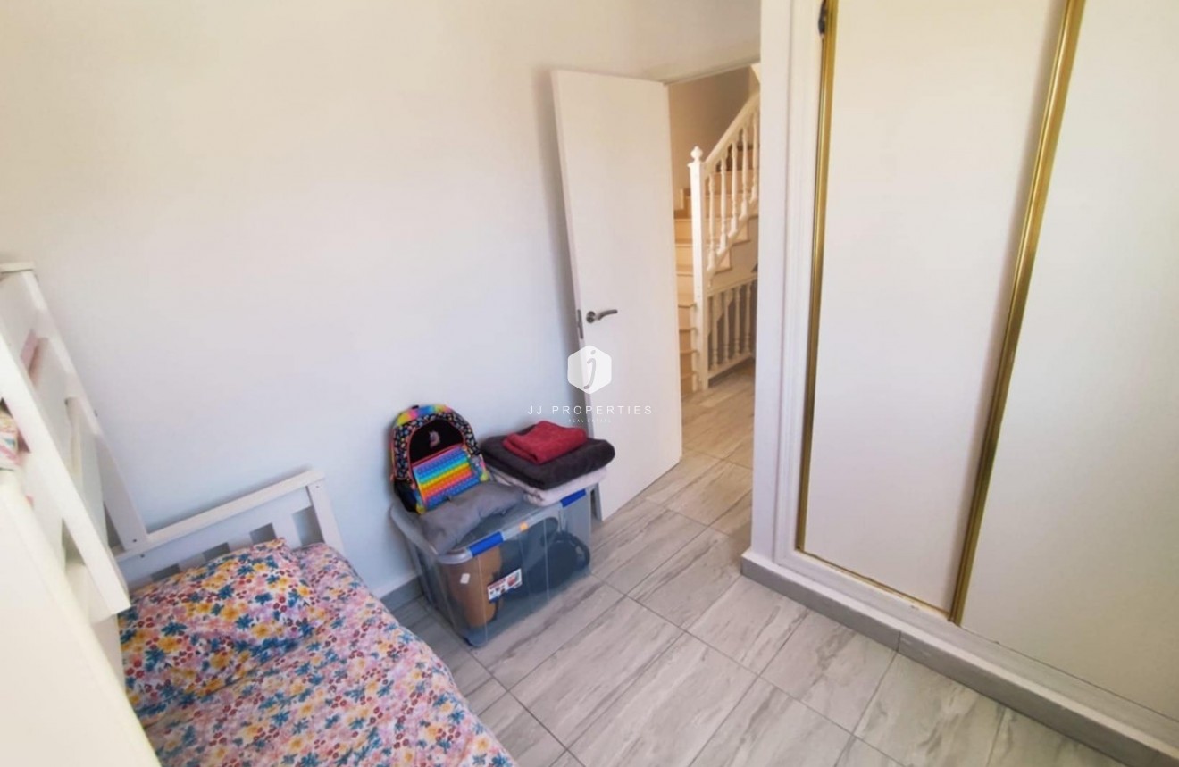 Tweedehands - Chalet -
Playa Flamenca - Costa Blanca