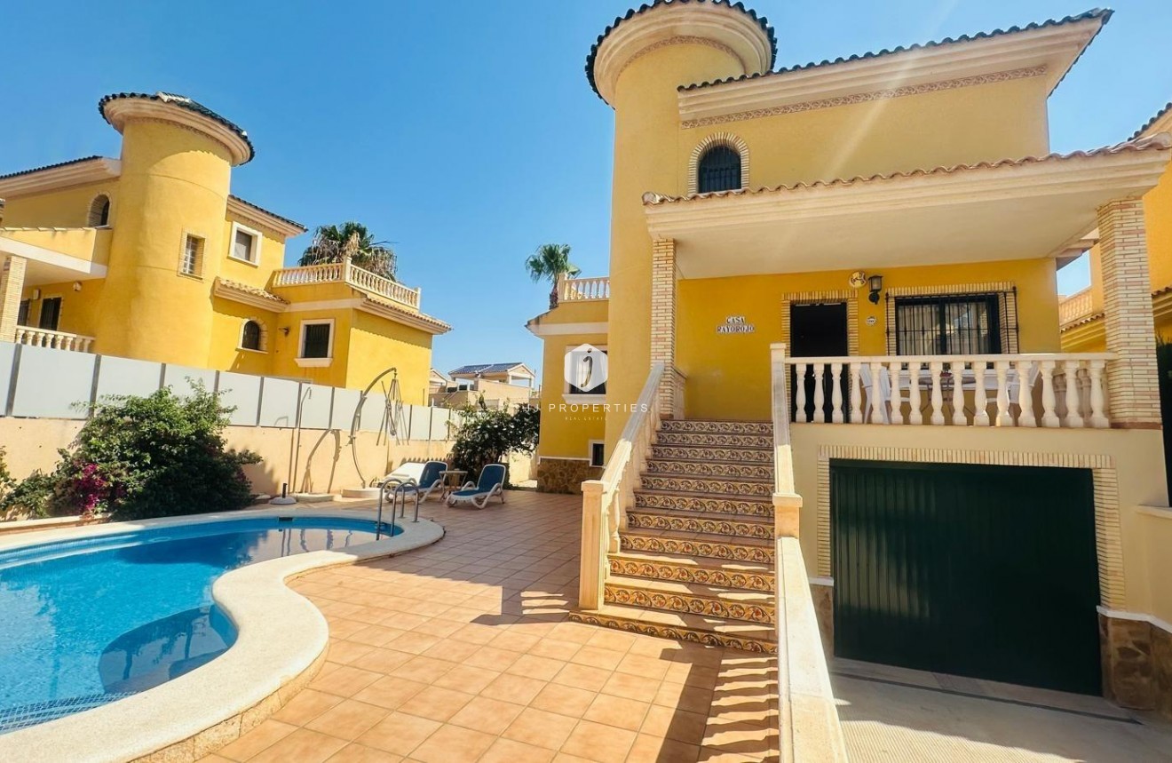 Tweedehands - Villa -
Orihuela Costa - PAU 8