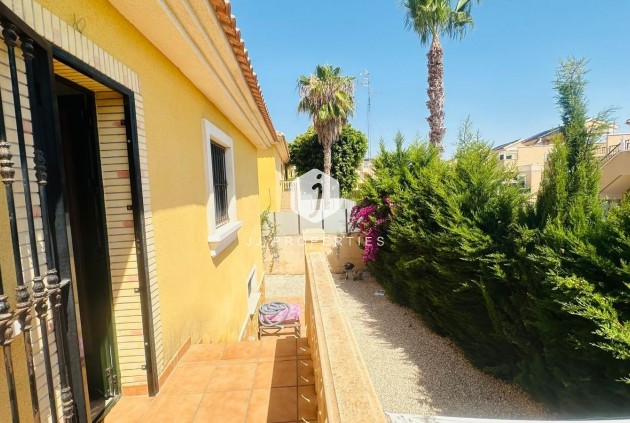 Tweedehands - Villa -
Orihuela Costa - PAU 8