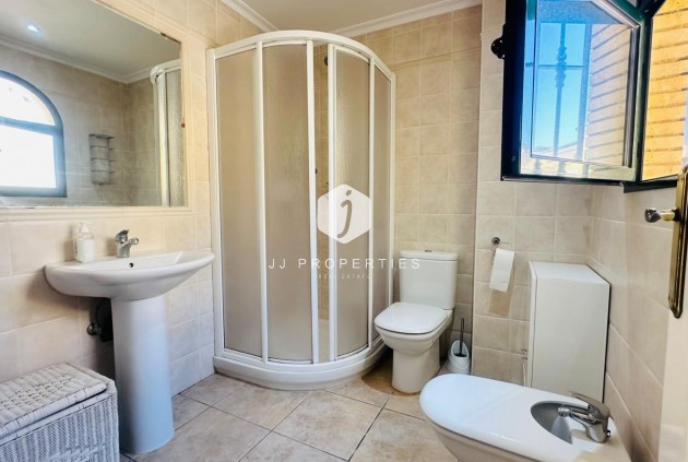 Tweedehands - Villa -
Orihuela Costa - PAU 8