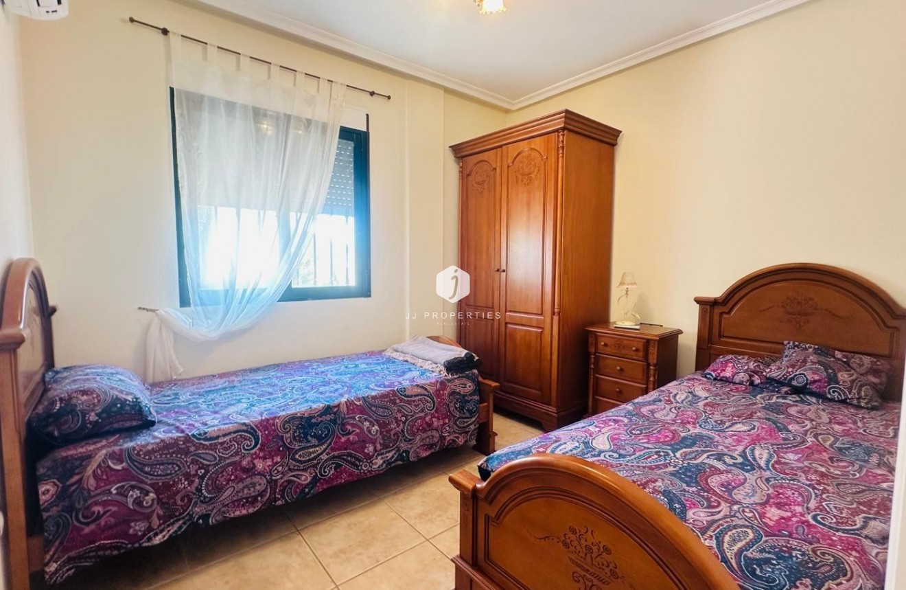 Tweedehands - Villa -
Orihuela Costa - PAU 8