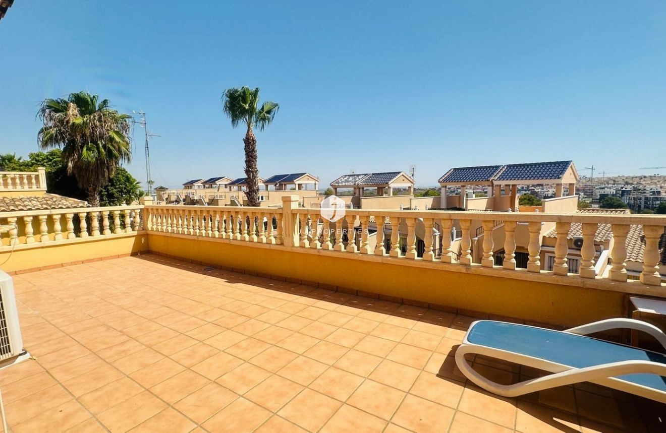 Tweedehands - Villa -
Orihuela Costa - PAU 8