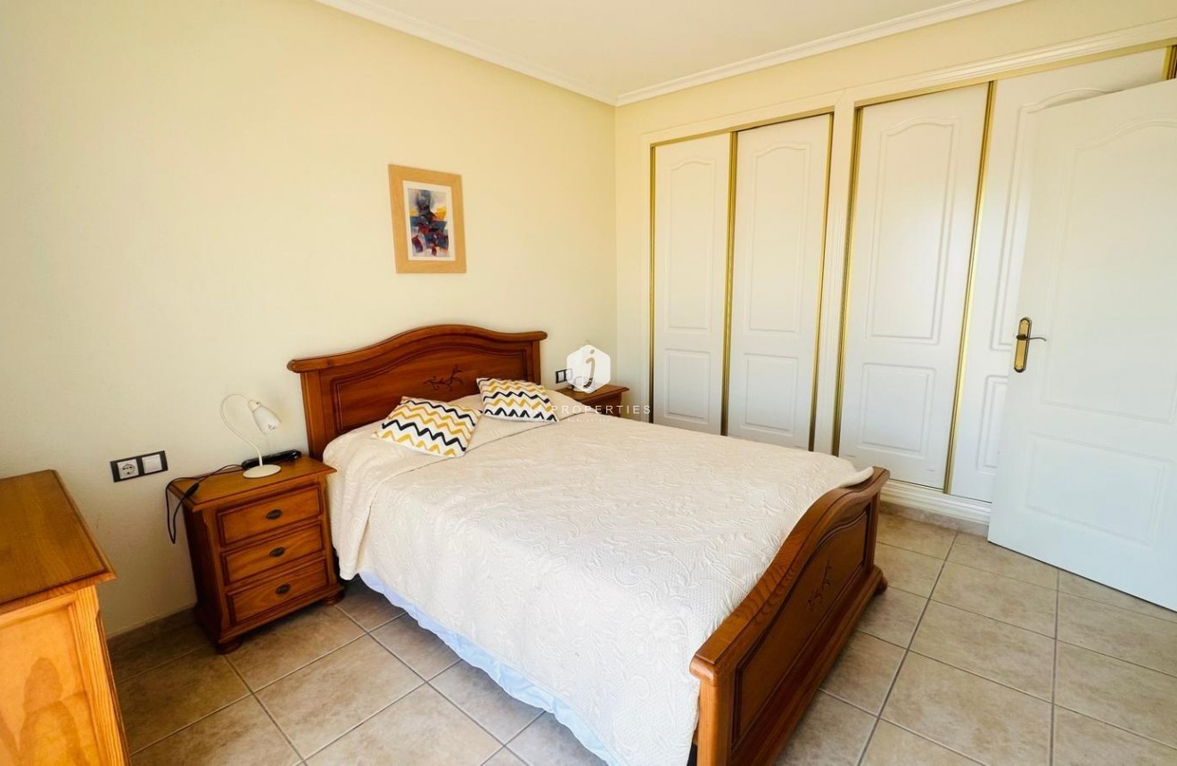 Tweedehands - Villa -
Orihuela Costa - PAU 8