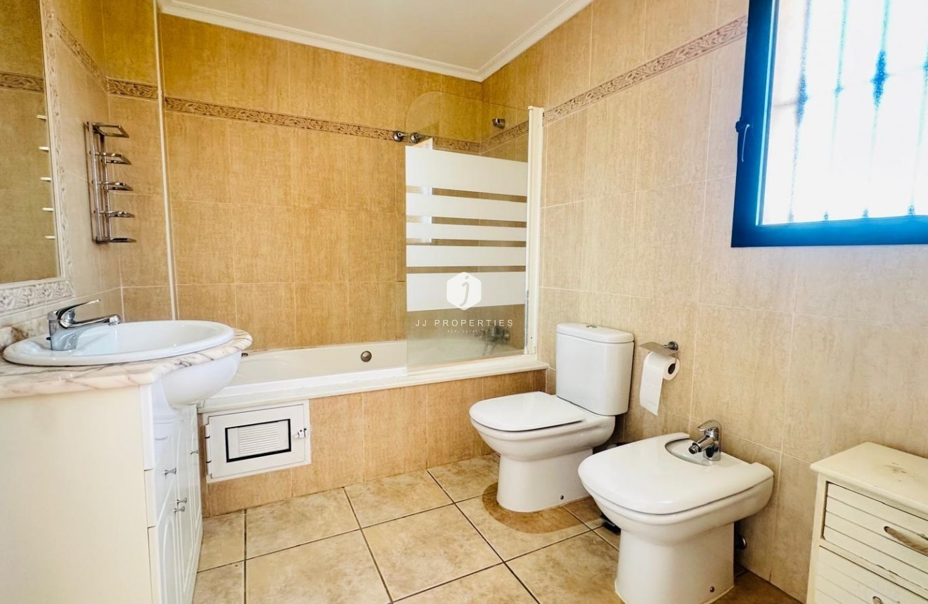 Tweedehands - Villa -
Orihuela Costa - PAU 8