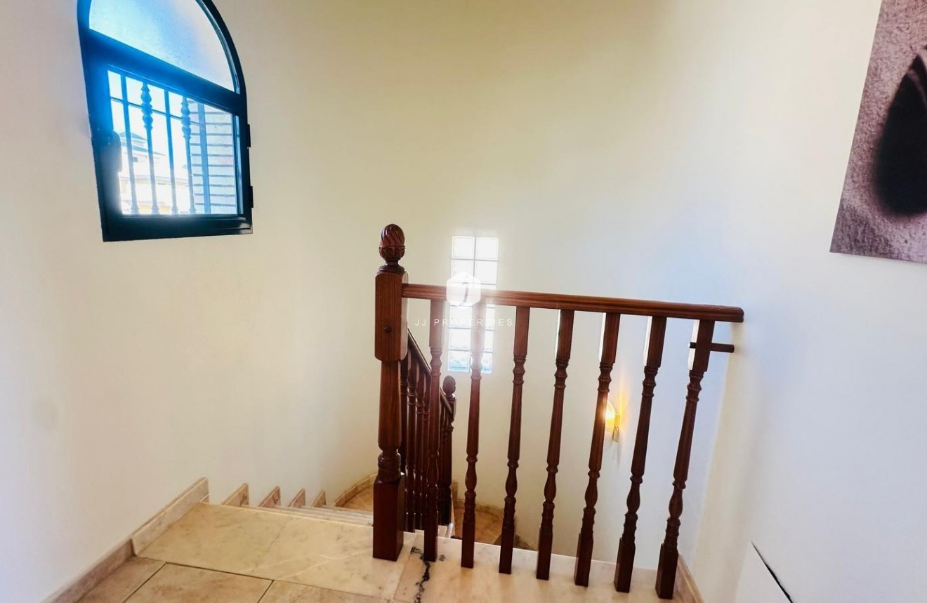 Tweedehands - Villa -
Orihuela Costa - PAU 8