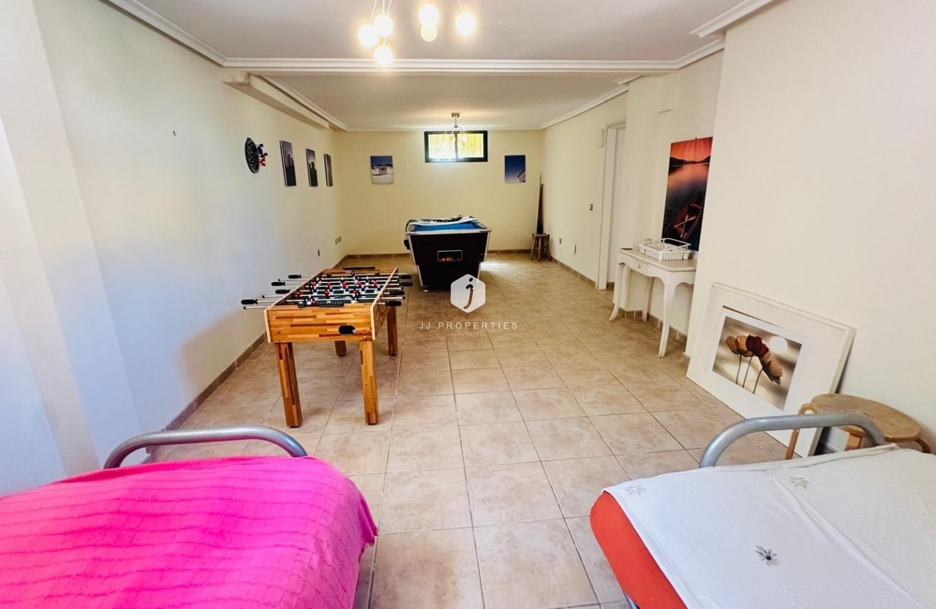 Tweedehands - Villa -
Orihuela Costa - PAU 8