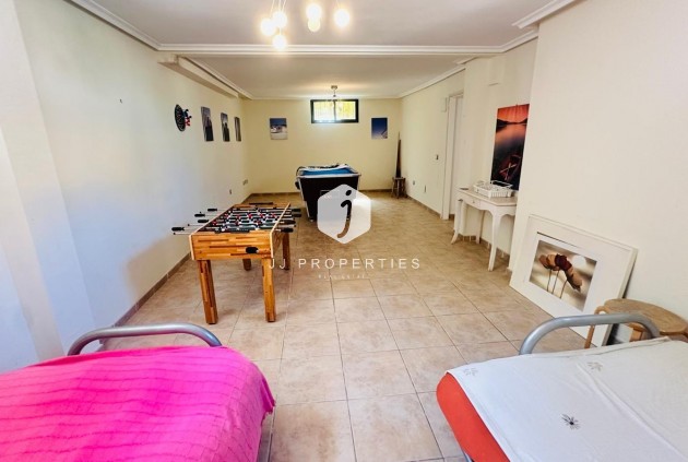 Tweedehands - Villa -
Orihuela Costa - PAU 8