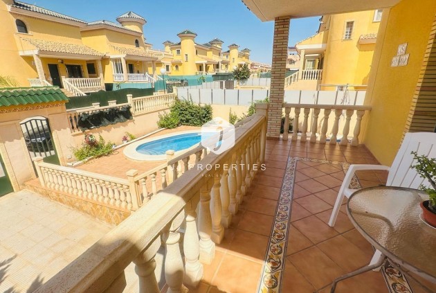 Tweedehands - Villa -
Orihuela Costa - PAU 8