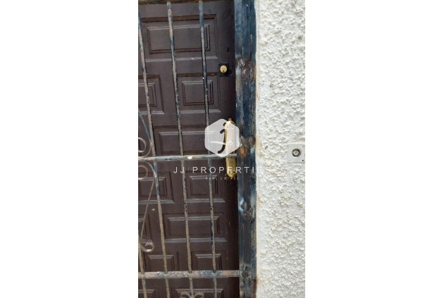 Tweedehands - Chalet -
Torrevieja - aguas nuevas