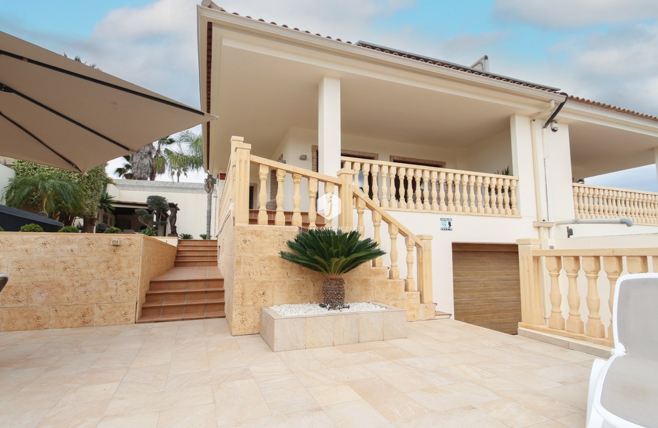 Tweedehands - Villa -
Torrevieja - Costa Blanca
