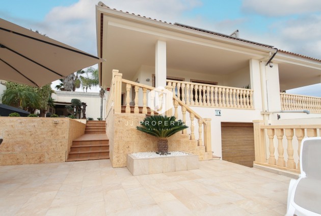 Tweedehands - Villa -
Torrevieja - Costa Blanca