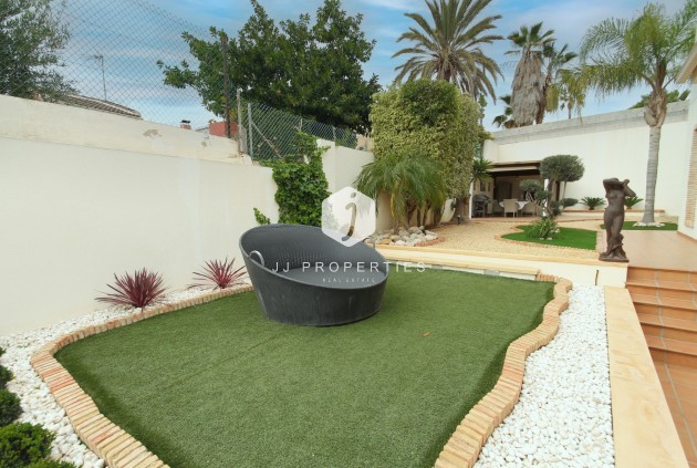 Tweedehands - Villa -
Torrevieja - Costa Blanca