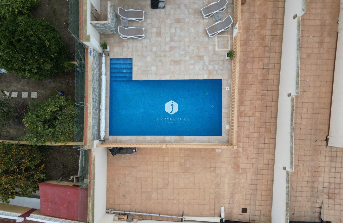 Tweedehands - Villa -
Torrevieja - Costa Blanca