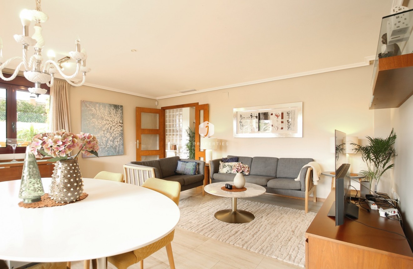 Tweedehands - Villa -
Torrevieja - Costa Blanca