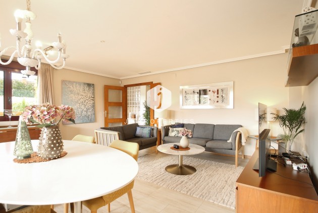 Tweedehands - Villa -
Torrevieja - Costa Blanca