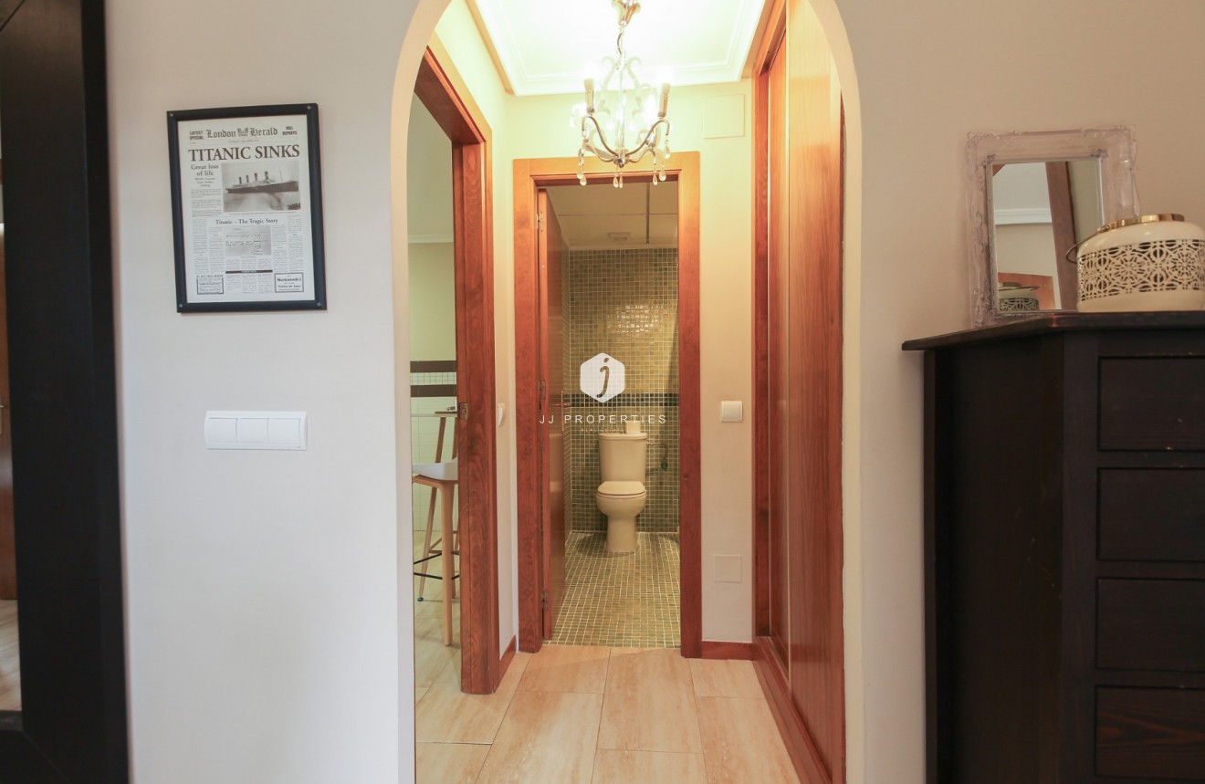 Tweedehands - Villa -
Torrevieja - Costa Blanca