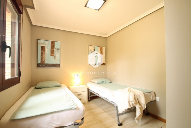 Tweedehands - Villa -
Torrevieja - Costa Blanca