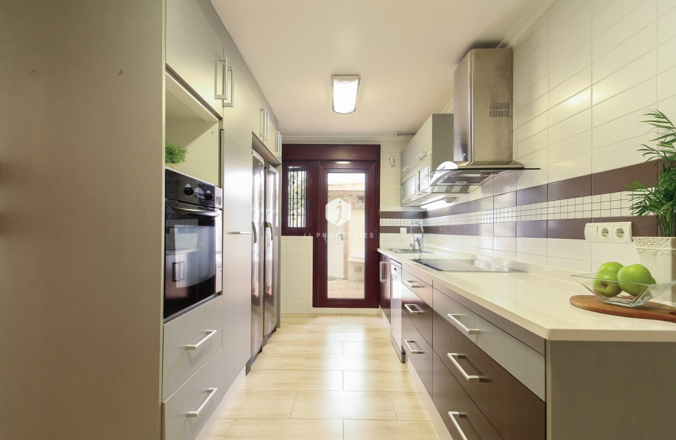 Tweedehands - Villa -
Torrevieja - Costa Blanca