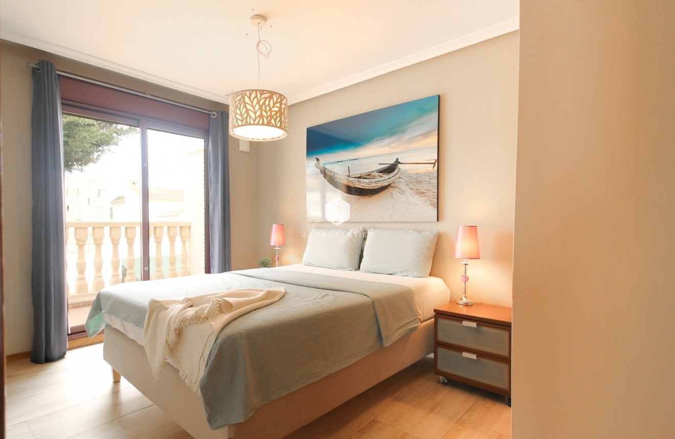 Tweedehands - Villa -
Torrevieja - Costa Blanca