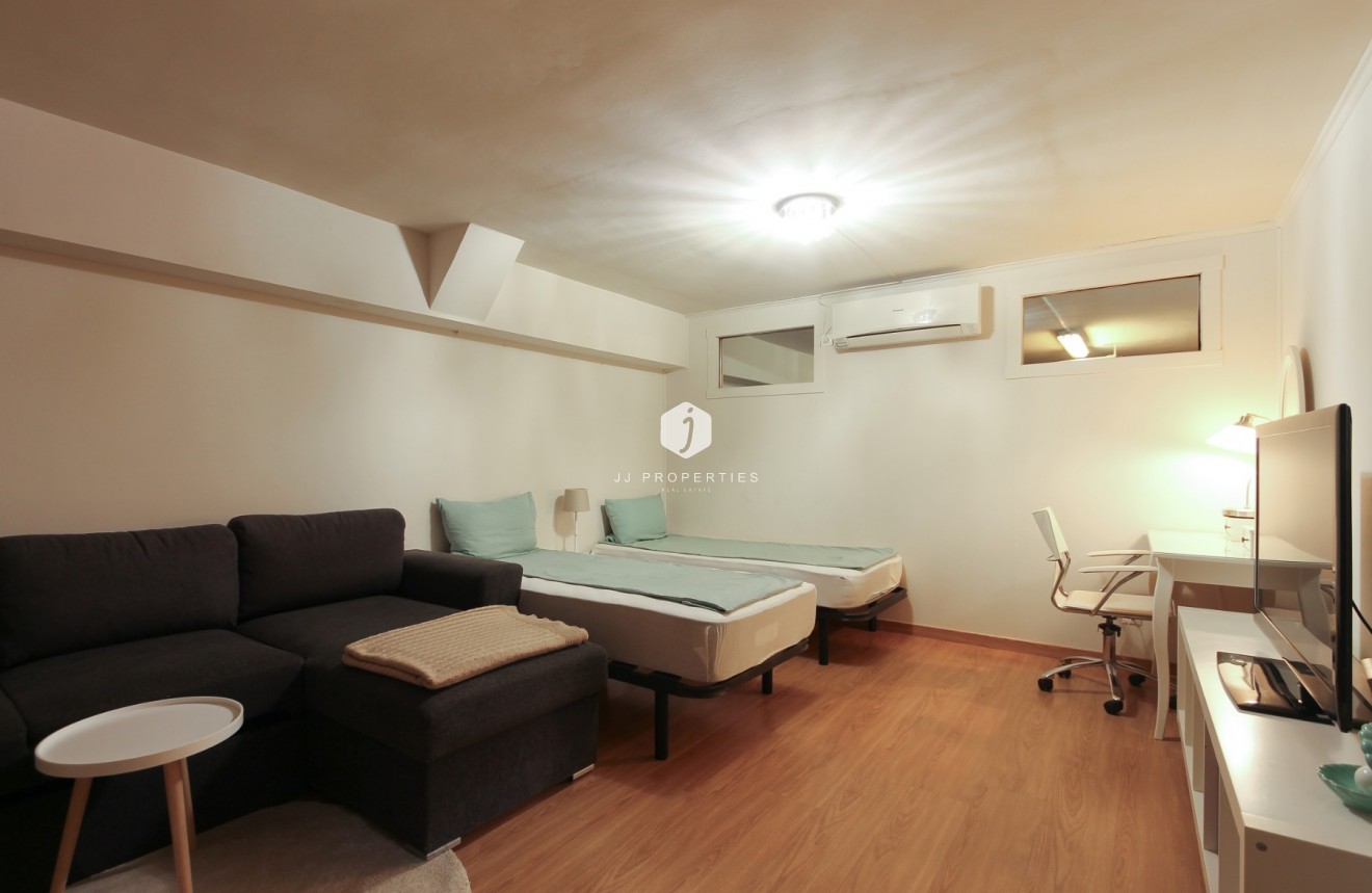 Tweedehands - Villa -
Torrevieja - Costa Blanca