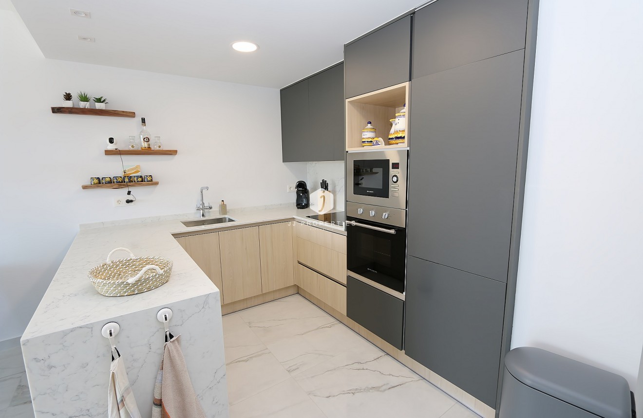 Tweedehands - Penthouse -
Orihuela Costa - Costa Blanca