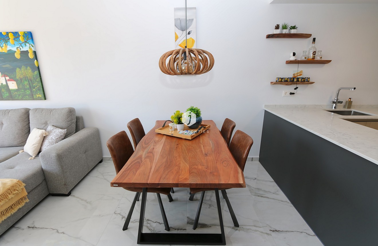 Tweedehands - Penthouse -
Orihuela Costa - Costa Blanca